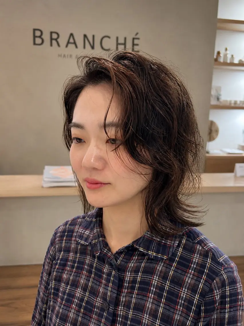 ミディアム パーマ ミディアムパーマ ウルフカット カット パーマ 穐山 翔也のヘアスタイル