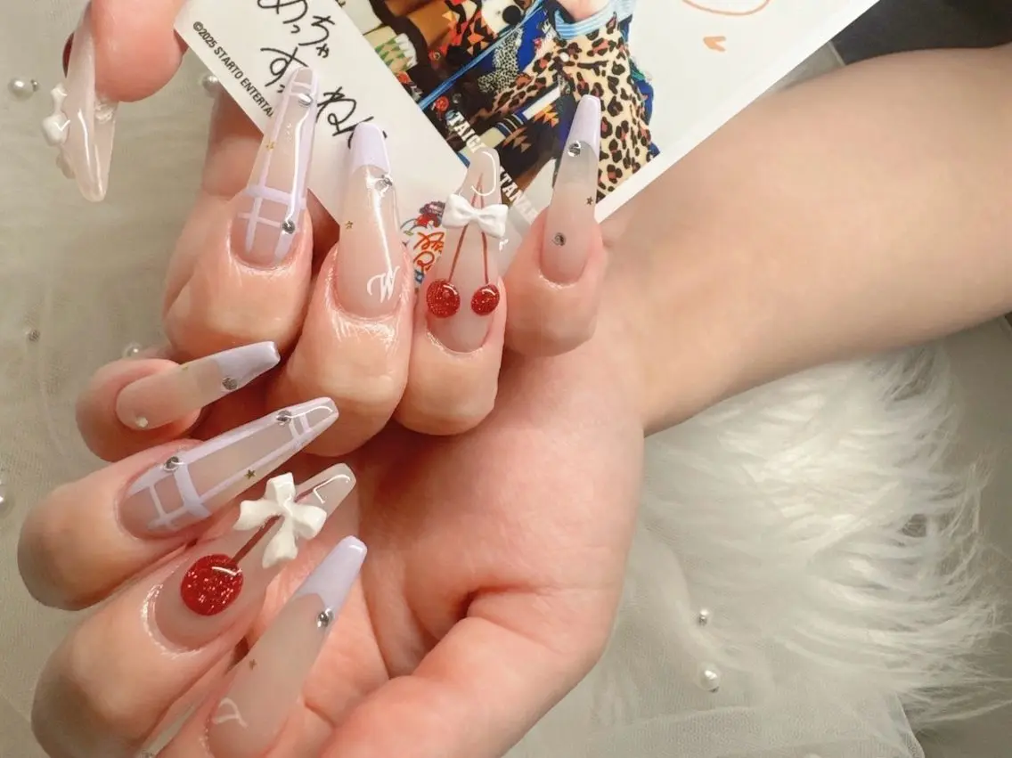 ネイル オーロラネイル フレンチネイル ガラスフレンチ ロングネイル マグネットネイル ハンドネイル XIMINANAIL SALON堀江店のネイルデザイン