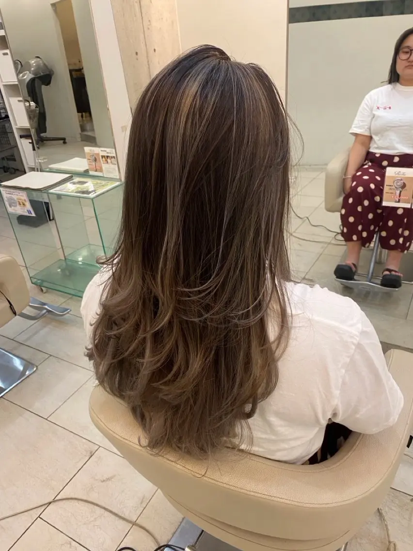 ロング カット ヘアカラー トリートメント レイヤー/ハイトーン /メンズパーマのヘアスタイル