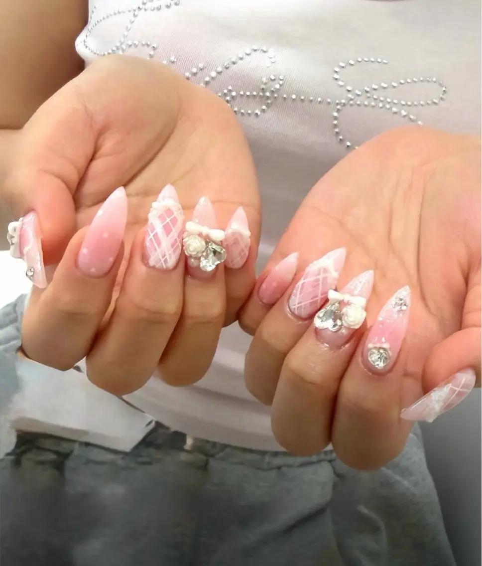 ネイル MONE PINK  NAILのネイルデザイン