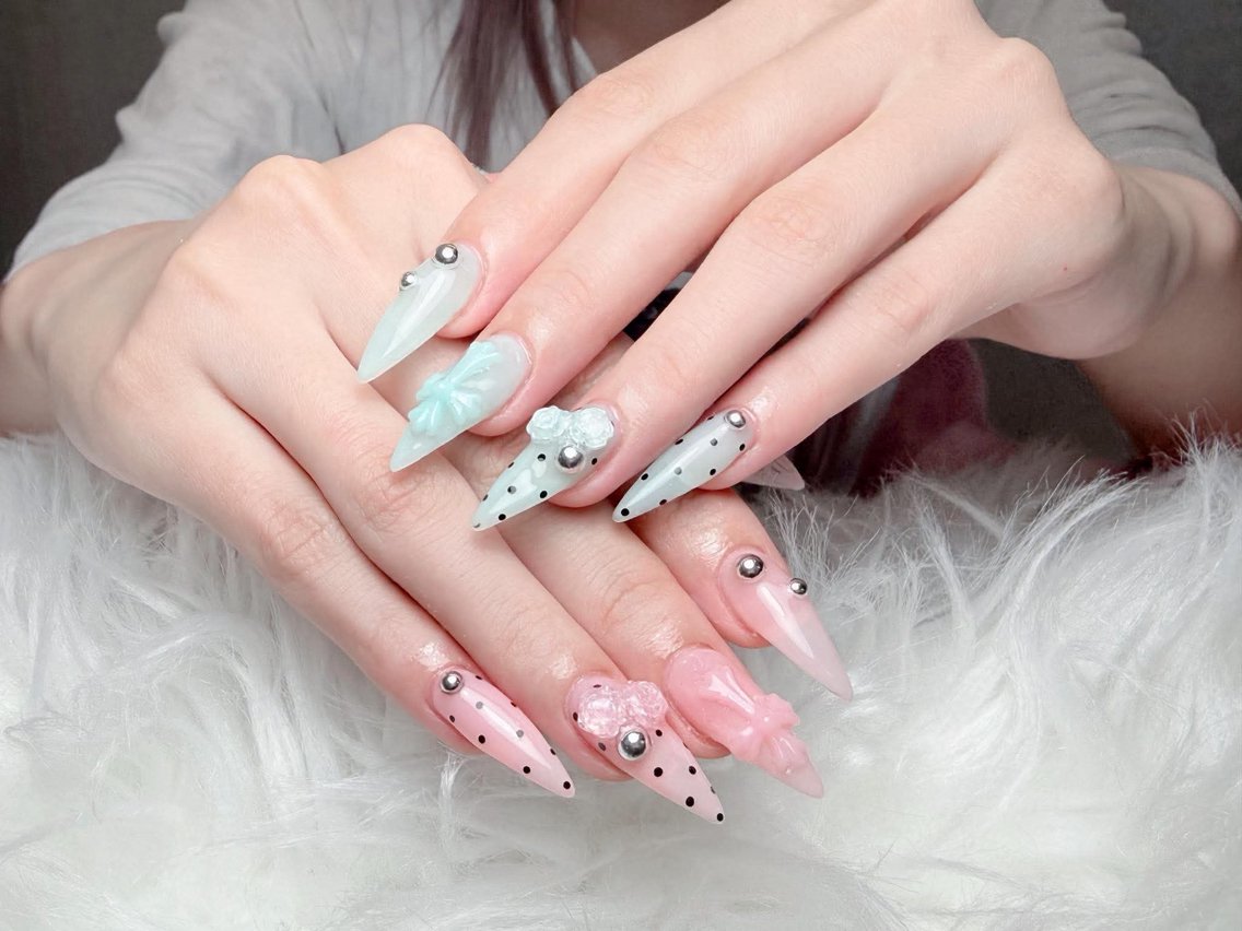 ネイル ブラウン 韓国ネイル マグネットネイル ニュアンスネイル オフィスネイル ハンドネイル Squen Nail shinjukuのネイルデザイン