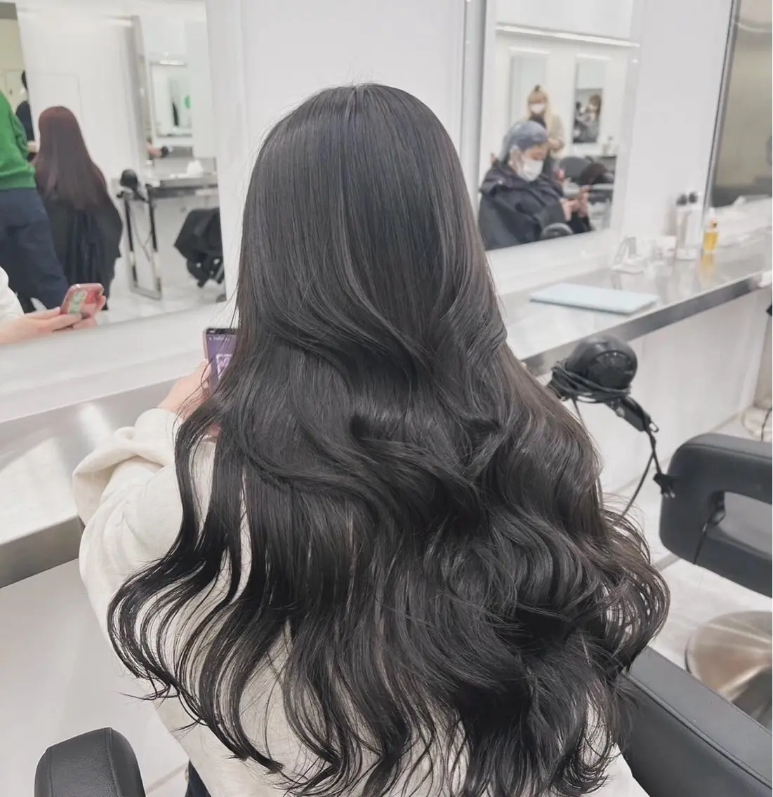 ロング カット ヘアカラー 大人っぽ中韓レディ ヘア🤍MAOのヘアスタイル