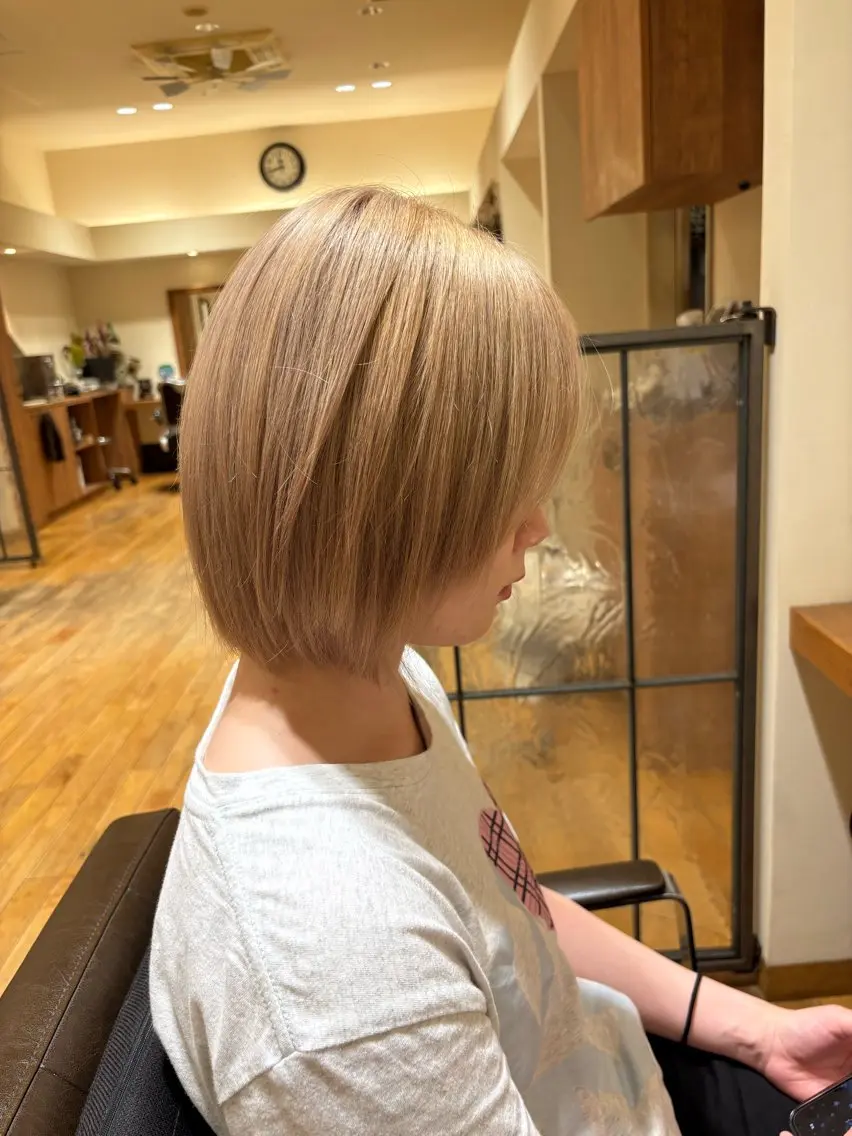 カラー 松本 恵佳のヘアスタイル