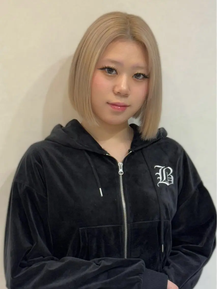ミディアム カラー ベージュカラー ホワイトベージュ ボブ ヘアカラー トリートメント ao - 赤み消し ベージュ/大阪梅田のヘアスタイル