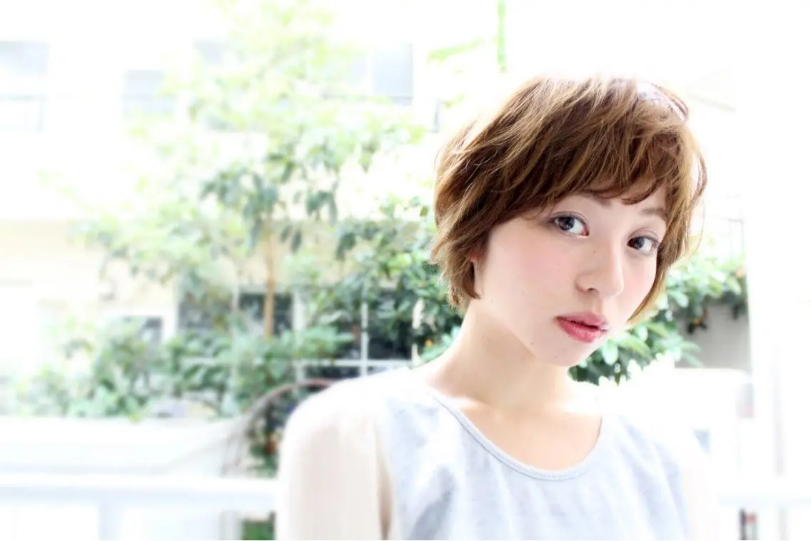 ショート 桑名 淳のヘアスタイル