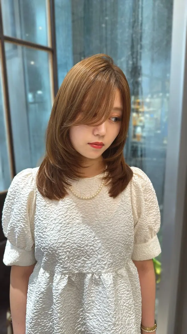 ミディアム カット ヘアカラー レイヤーカット /momocaのヘアスタイル
