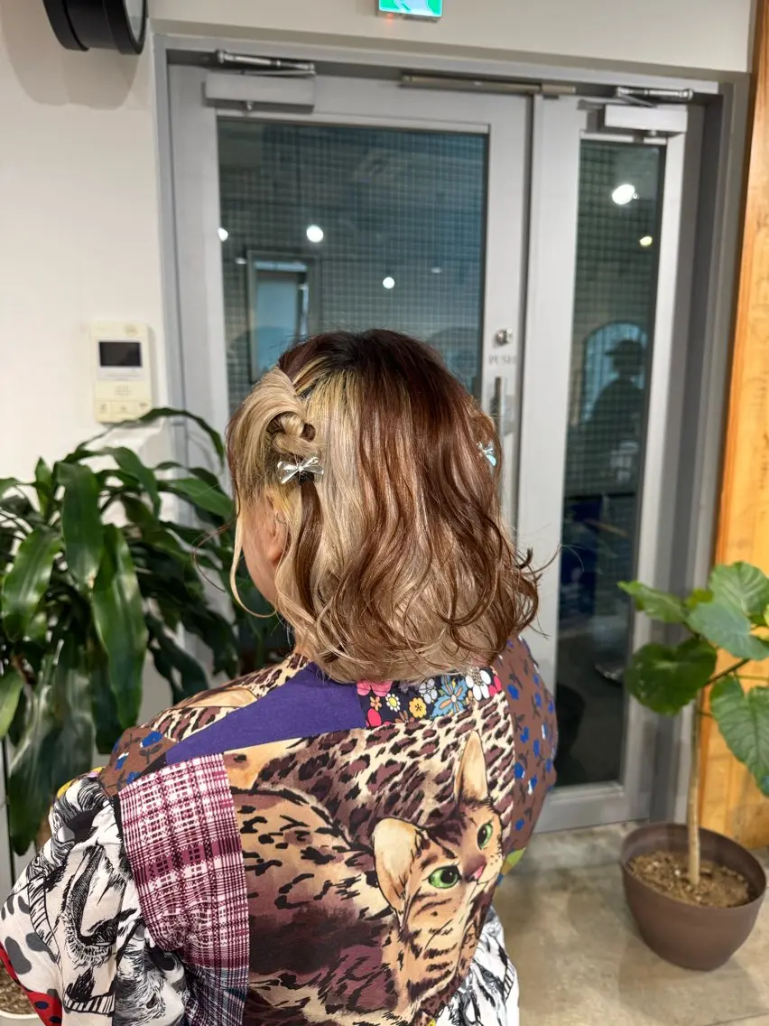 ミディアム ヘアアレンジ ヘアセット 似合わせカラー/ ブリーチ🎀Rinのヘアスタイル