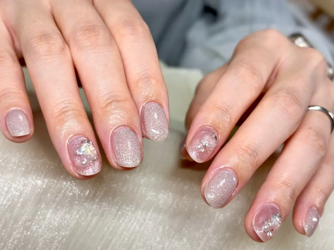ネイル ニュアンスネイル シンプルネイル ETE LUNA NAILのネイルデザイン