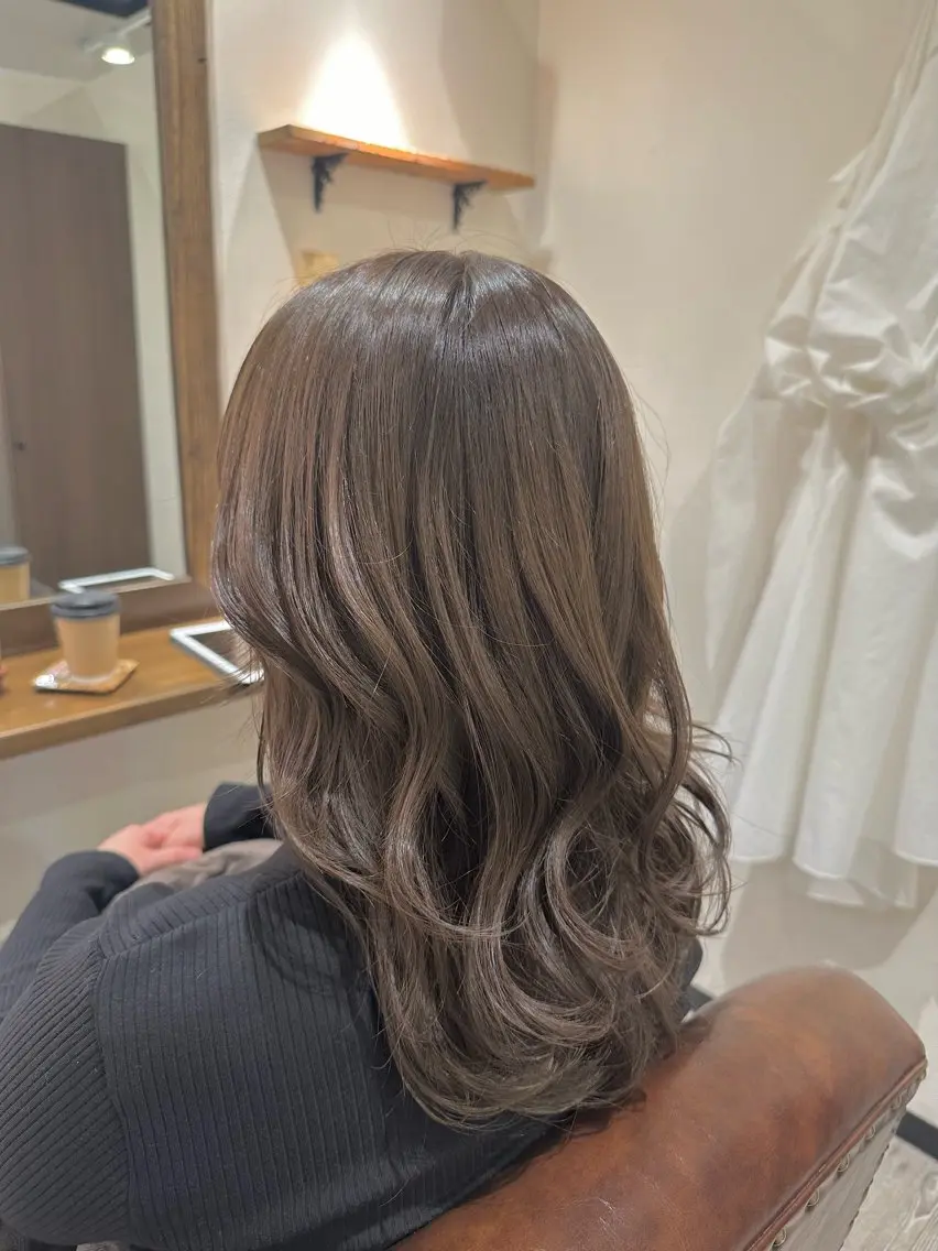 セミロング レイヤーカット カット ヘアカラー 佐藤 真依のその他イメージ
