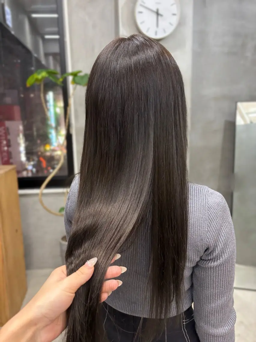ロング カラー グレージュ オリーブグレージュ オリーブグレー 村田 春歌のヘアスタイル