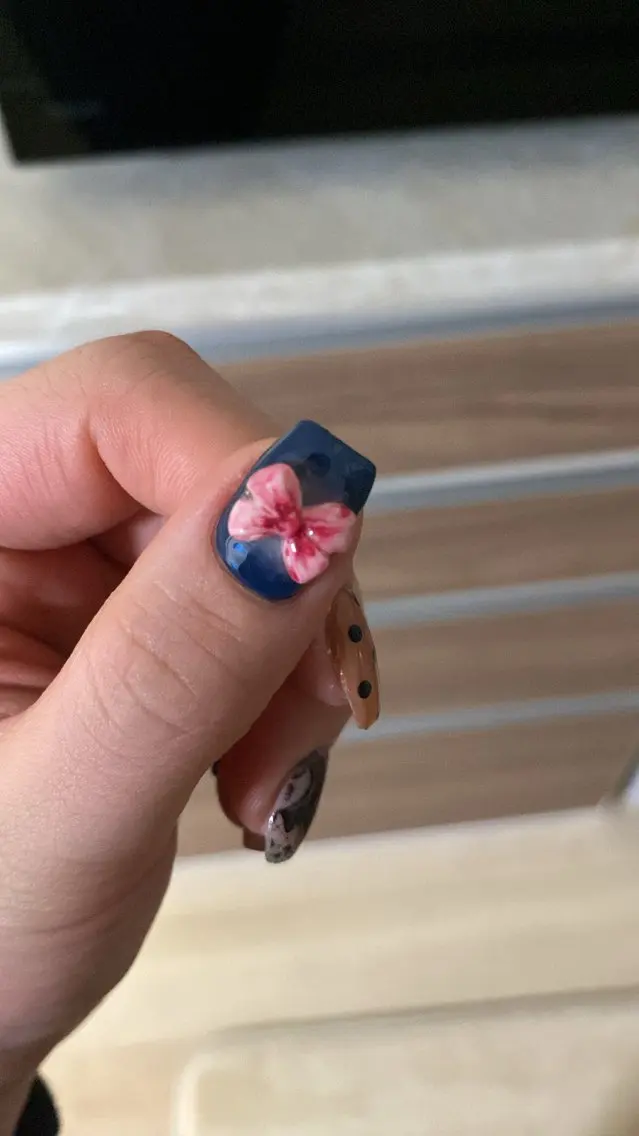 ネイル ハンドネイル tetty nailsalonのネイルデザイン