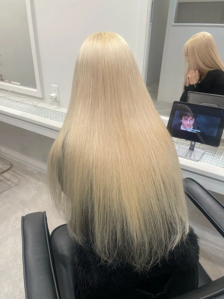 【ブロンド、ホワイト系】ブリーチリタッチカラーモデル様募集✨❗️の写真