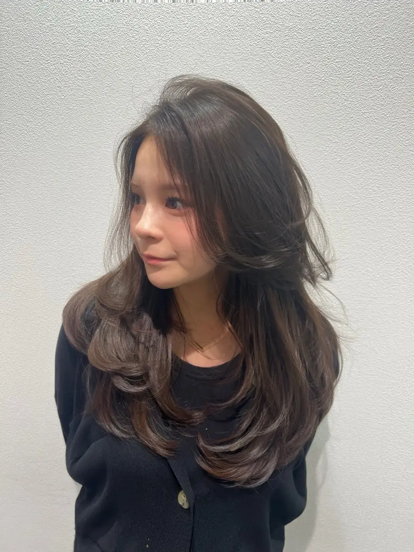 セミロング レイヤーカット カット ヘアカラー トリートメント レイヤーカット 早崎太生のヘアスタイル
