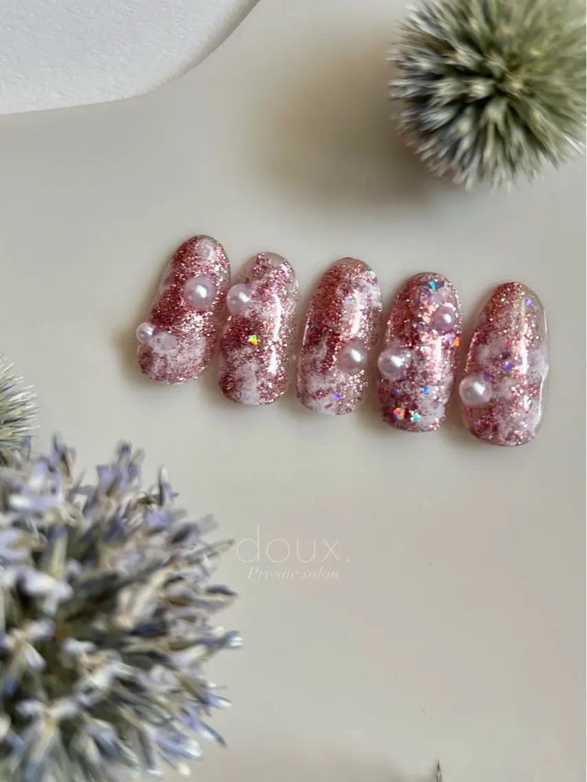 ネイル フラッシュネイル キラキラネイル マグネットネイル doux. nailのネイルデザイン