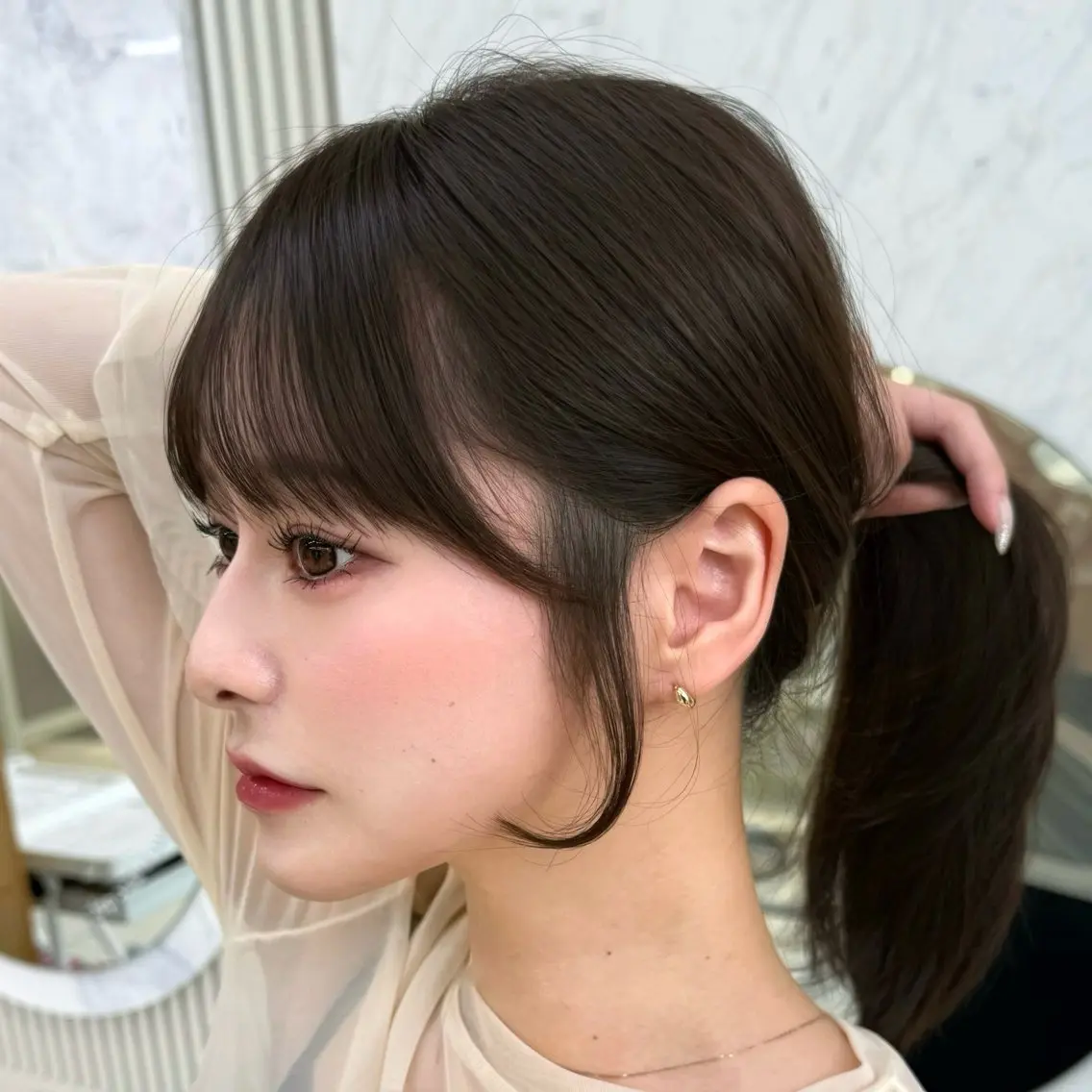ミディアム カット 似合わせレイヤー/ 透明感カラーのヘアスタイル