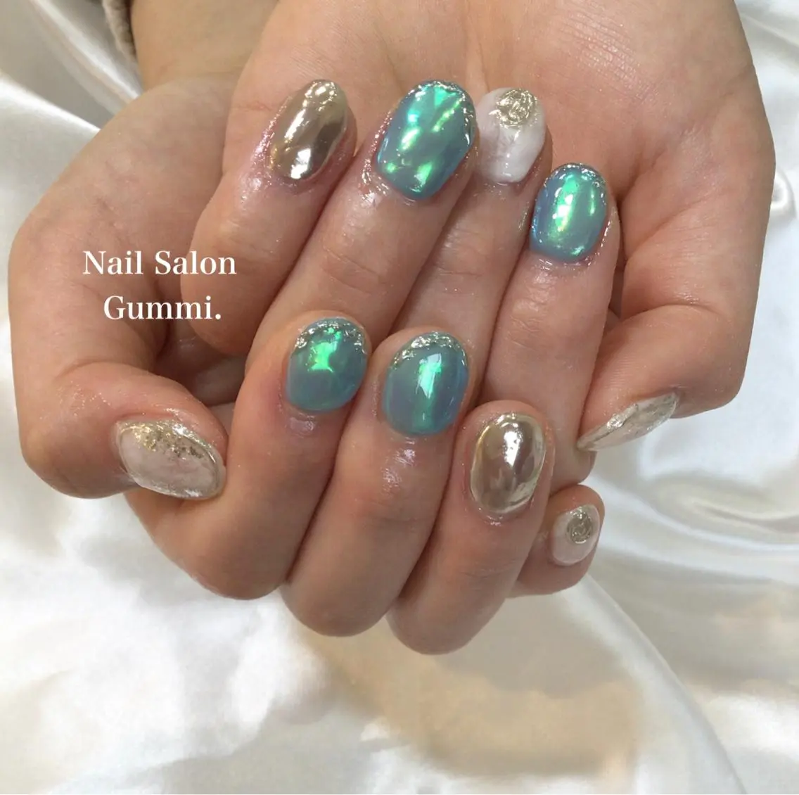 ネイル オーロラネイル キラキラネイル 韓国ネイル ラメ(グリッター) 水色 Nail Salon Gummi.のネイルデザイン