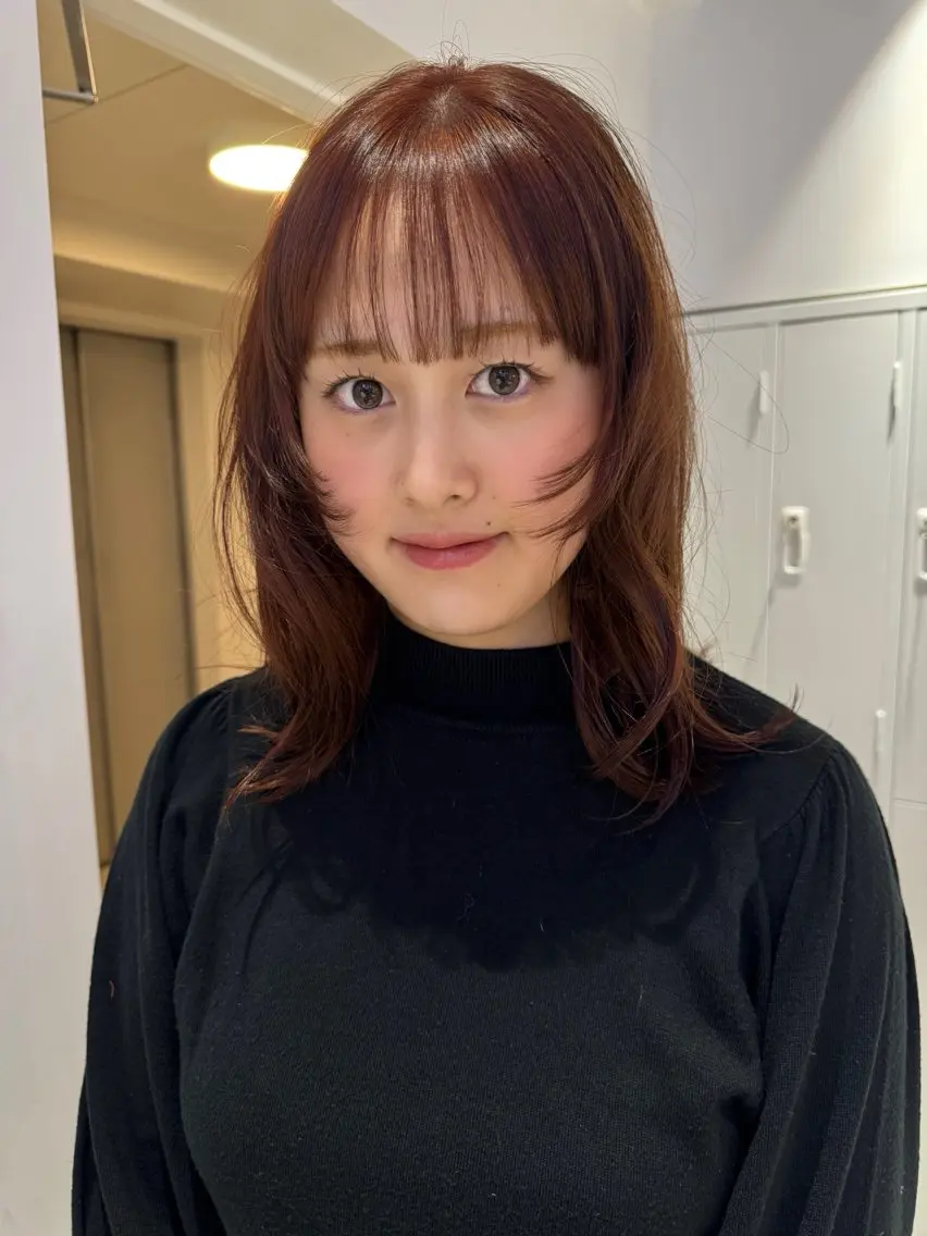 ミディアム カラー ブリーチ ブラウンカラー ダブルカラー ブリーチなしカラー オレンジ カット ヘアカラー トリートメント Ami/艶カラー/ レイヤー/ハイトーンのヘアスタイル