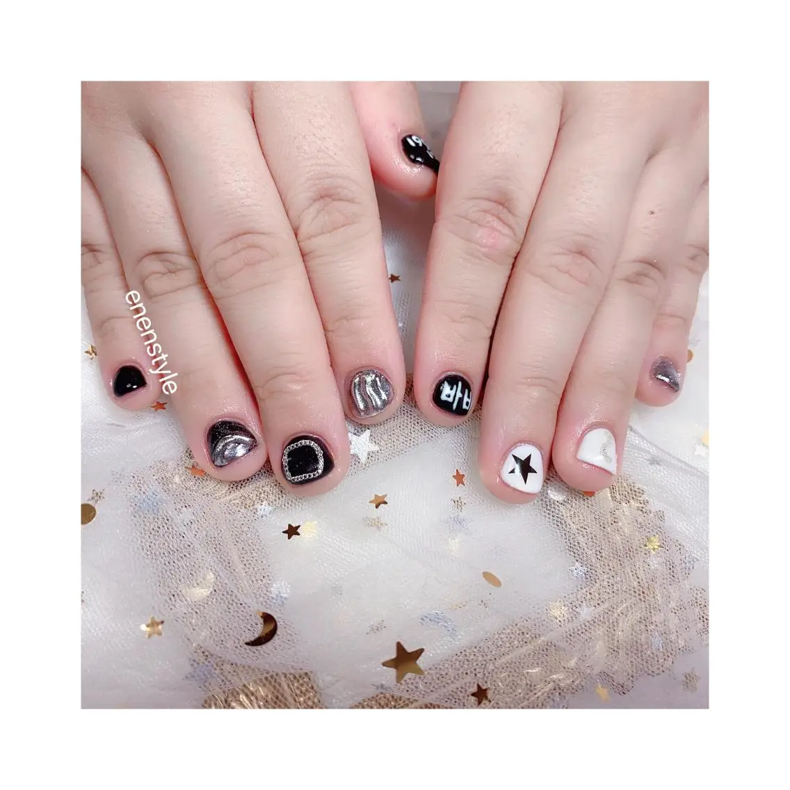 ショート ネイル ジェルネイル ニュアンスネイル オフィスネイル ワンカラーネイル パラジェル 🐾enen style 🐾のネイルデザイン