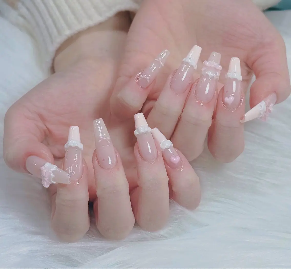 ネイル オーロラネイル チークネイル フットネイル フレンチネイル ジェルネイル ハンドネイル Nichi Nailsのネイルデザイン