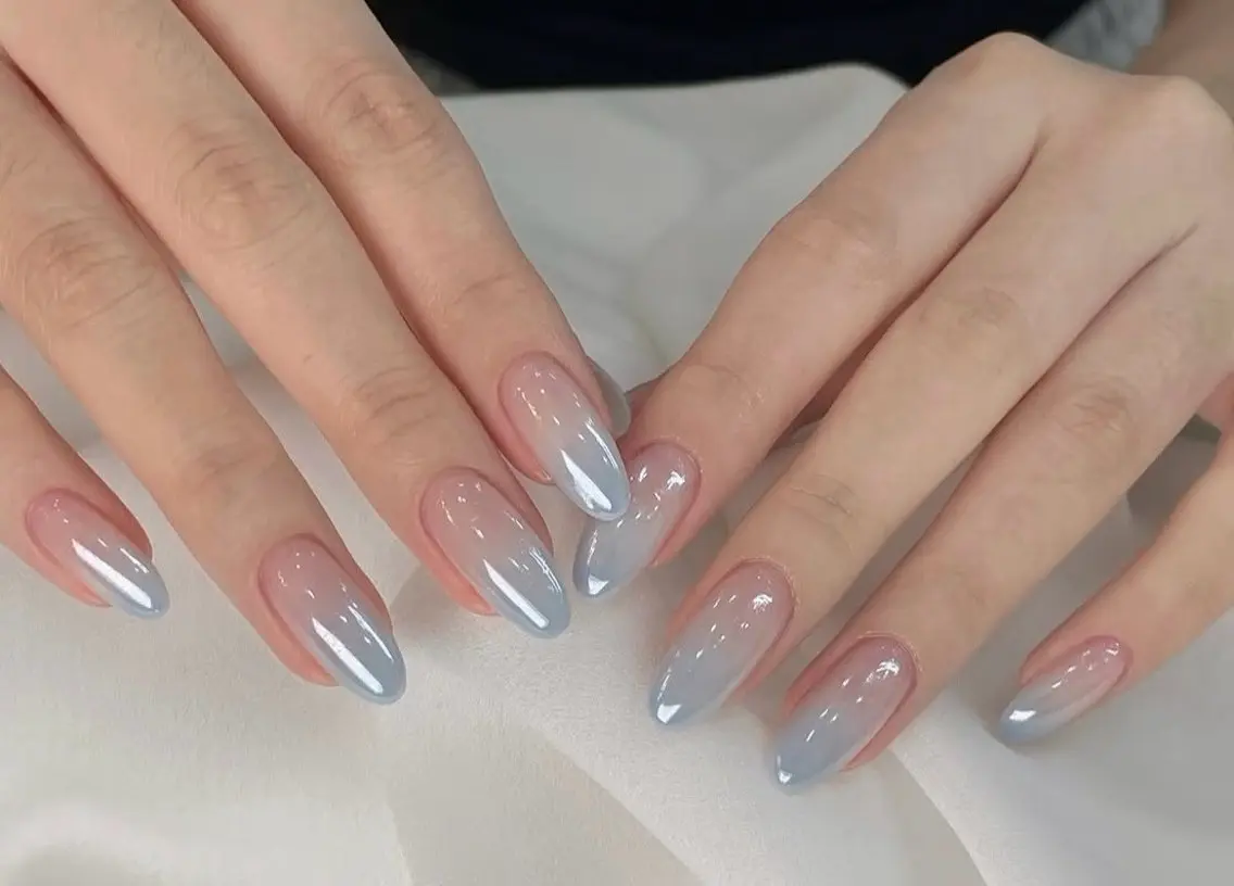 ネイル フレンチネイル ラメ(グリッター) ラメグラデーション マグネットネイル 持ち込み Unicorn Nail原宿表参道のネイルデザイン