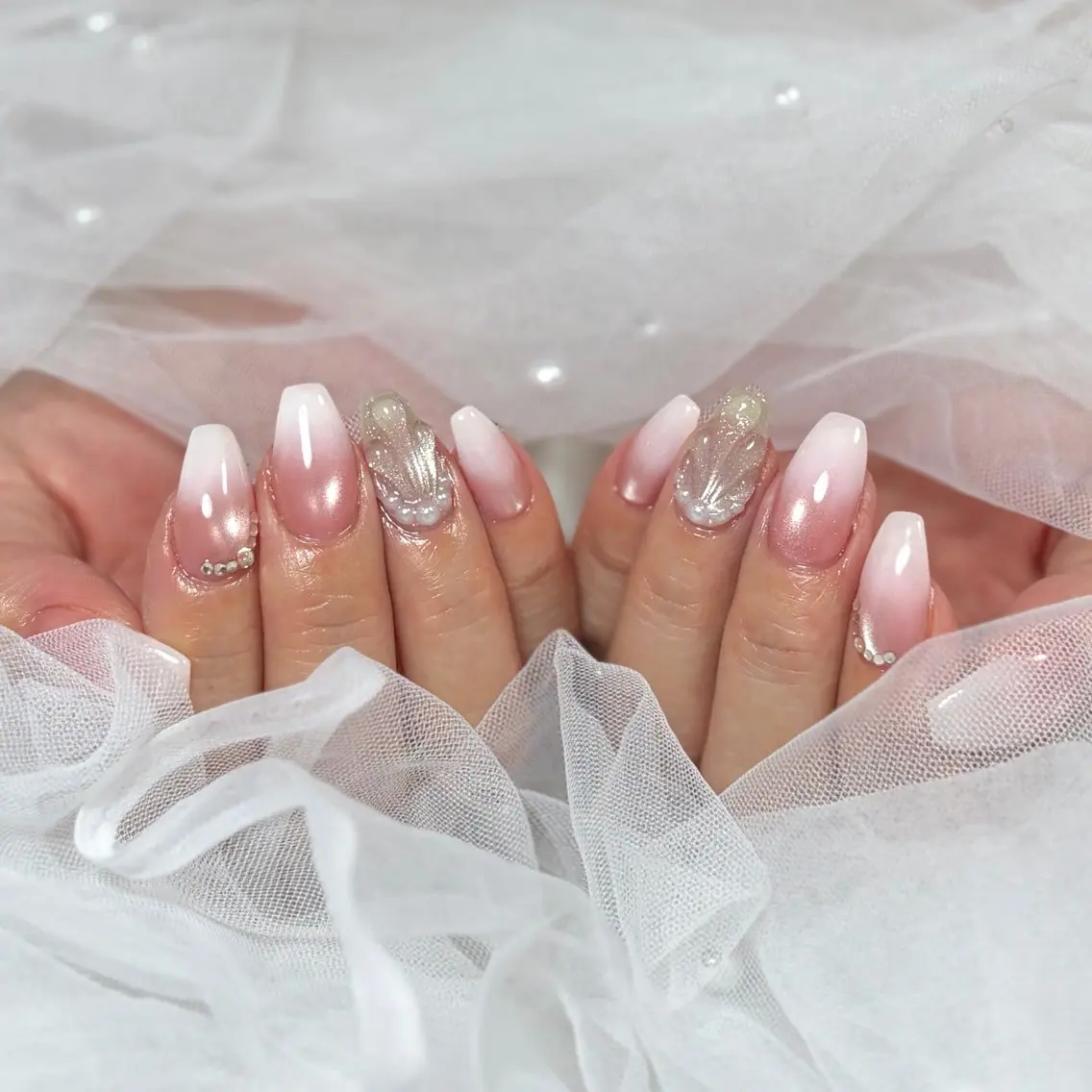 ネイル 持ち込み ハンドネイル hitomi 🎀所沢ネイルサロンのネイルデザイン