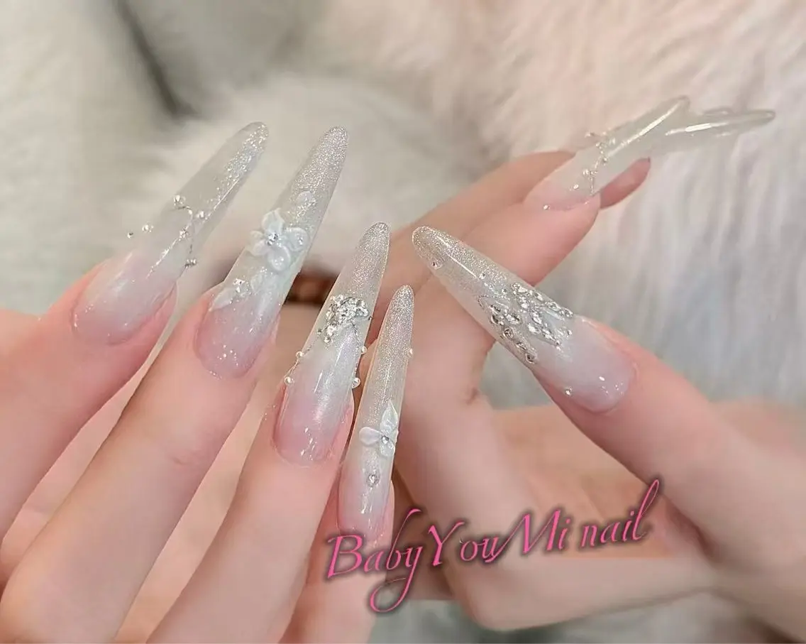 ネイル オーロラネイル チークネイル 成人式 フットネイル フレンチネイル ハンドネイル BabyYouMi nailのネイルデザイン