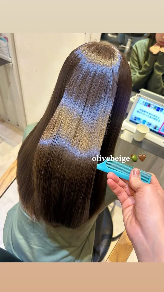 ロング カラー ブリーチ ダブルカラー ブリーチなしカラー オリーブカラー カット ヘアカラー 艶感カラー/韓国風 レイヤー/meguのヘアスタイル