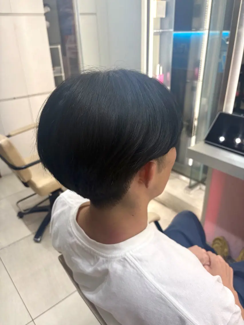カラー メンズ メンズ就活ヘア 黒髪 ブルーカラー ブルーブラック カットモデル/渋谷 ソナのヘアスタイル