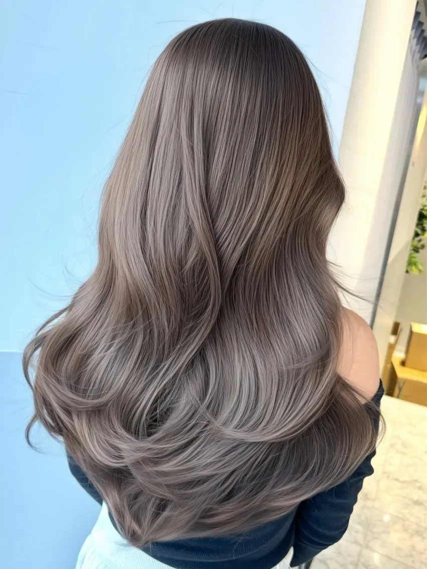 ミディアム カラー カット トリートメント 顔まわりの神様✨ 透明感カラー藤嶋秀幸のヘアスタイル