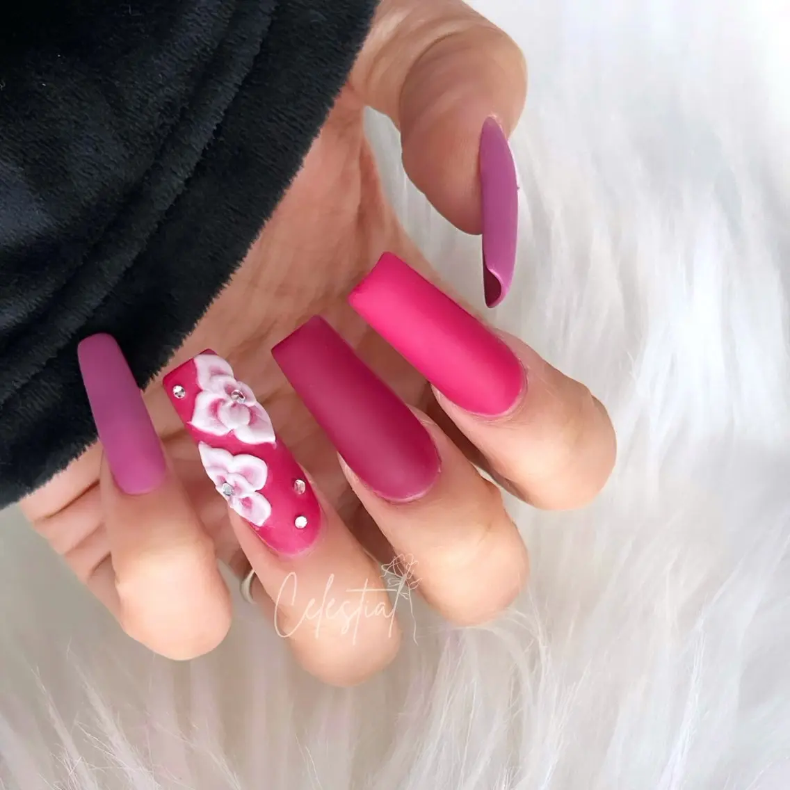 ネイル アートネイル ストーンネイル Celestial nailのネイルデザイン