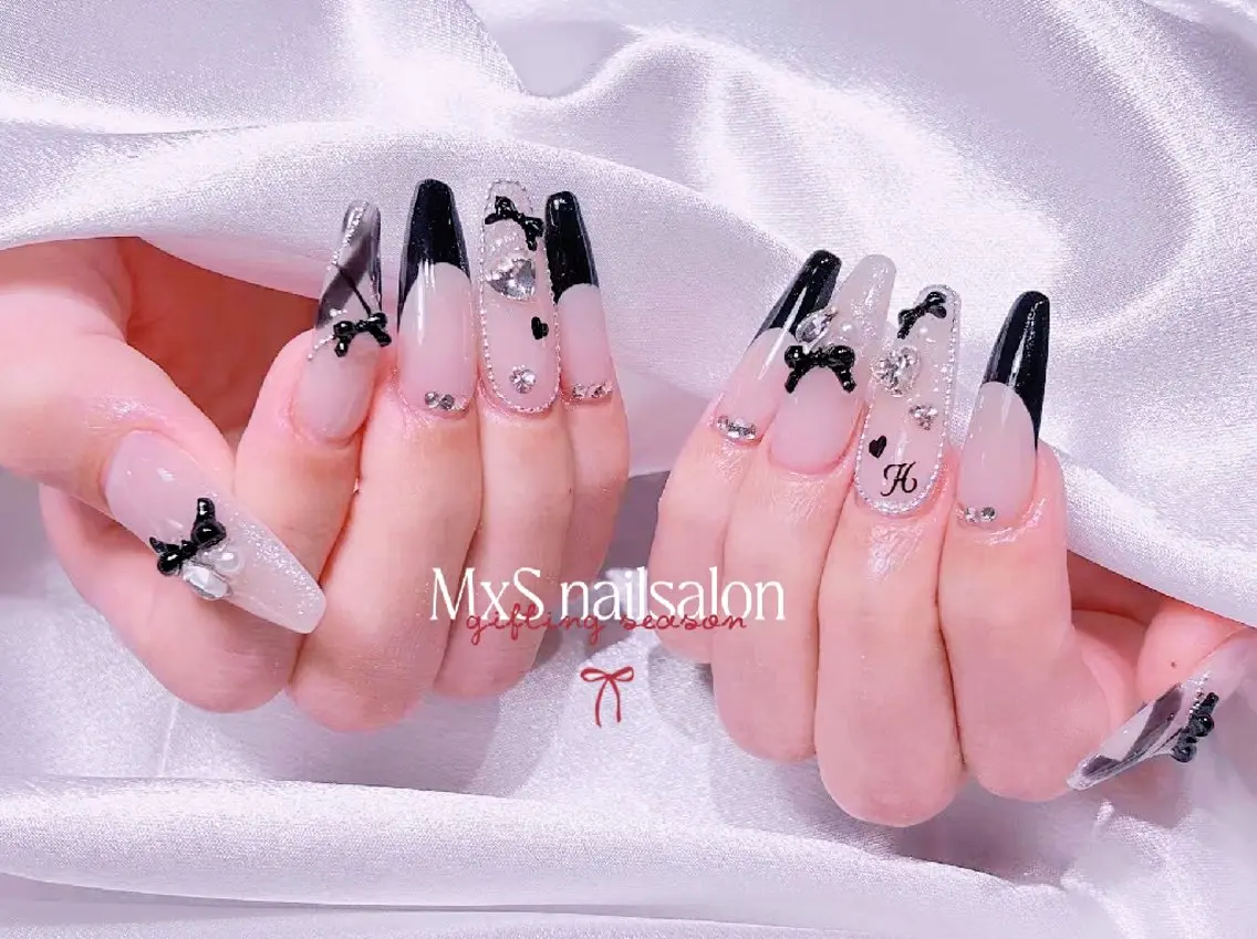 ネイル ハンドネイル ハンドケア MxS リィリィのネイルデザイン