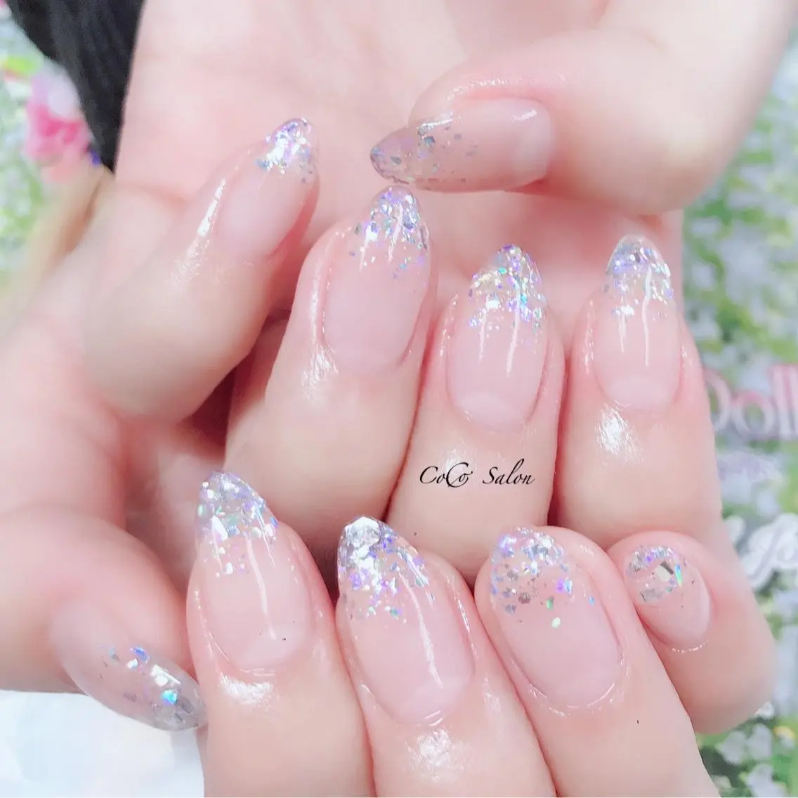 ネイル グラデーション ホログラムネイル キラキラネイル パープル シンプルネイル ハンドネイル CoCoSalon ネイル/まつ毛予約のネイルデザイン
