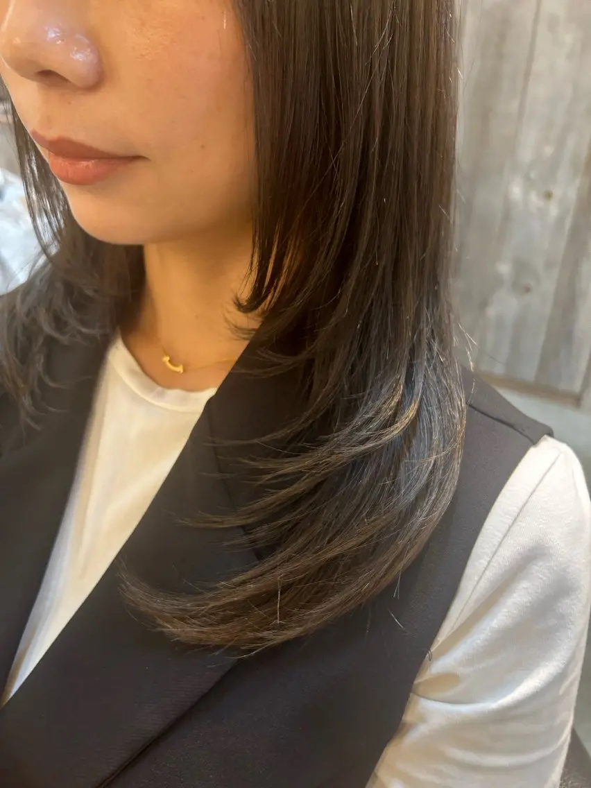 ロング 顔まわりレイヤー 顔周りカット レイヤーカット 円山/ブリーチ/暖色 Kiriのヘアスタイル