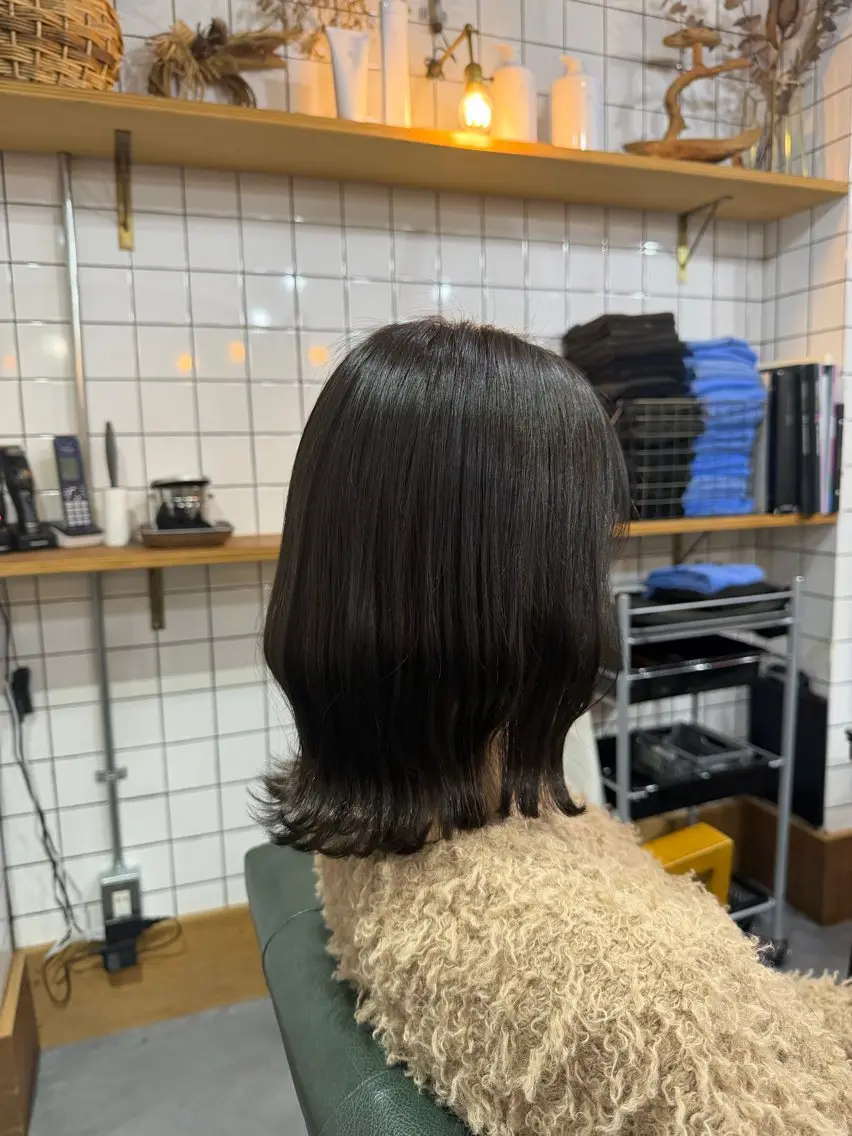 ミディアム ヘアカラー 倉本 美優のヘアスタイル