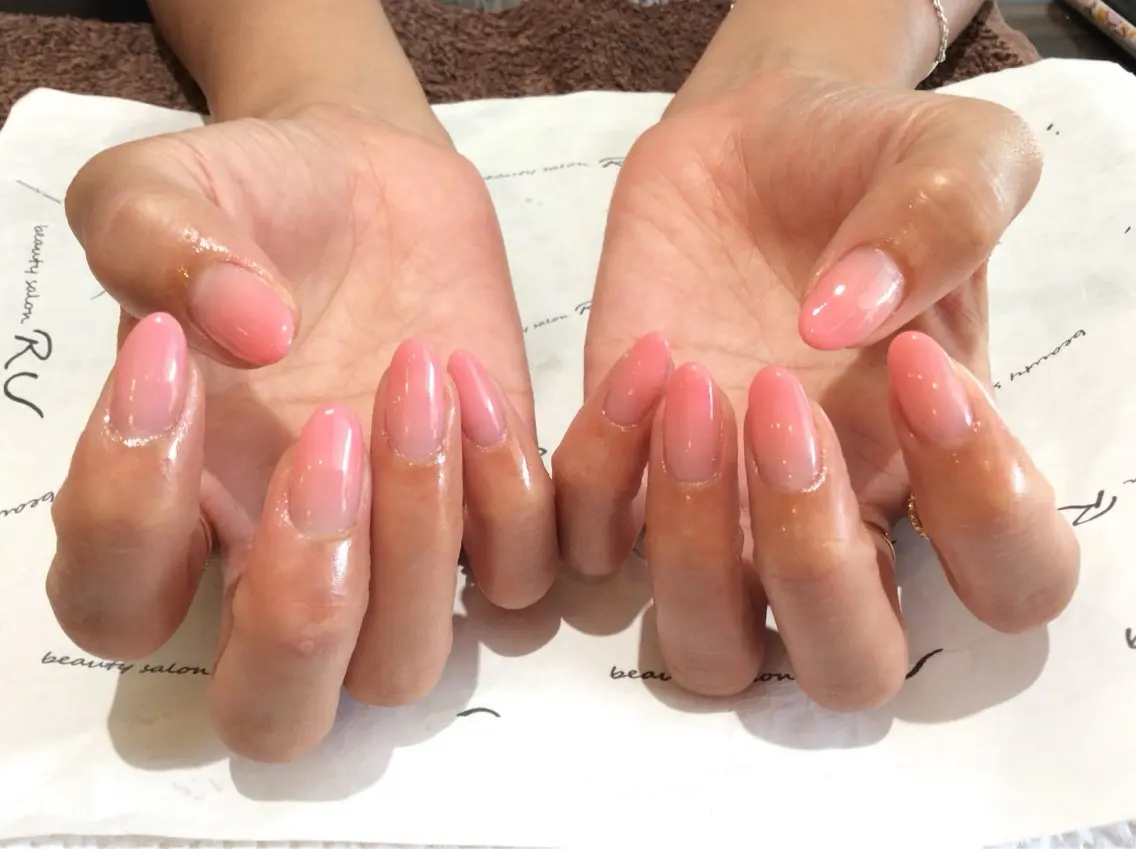 ジェルネイル💅 【ワンカラーorグラデーション】期間限定価格3900円 ⭐️10名様限定の写真