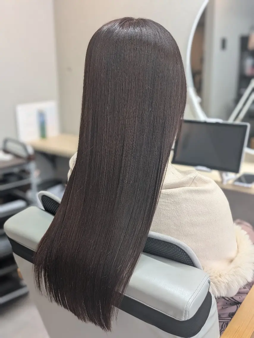 ロング カラー ピンクカラー トリートメント 浦上 汐里のヘアスタイル