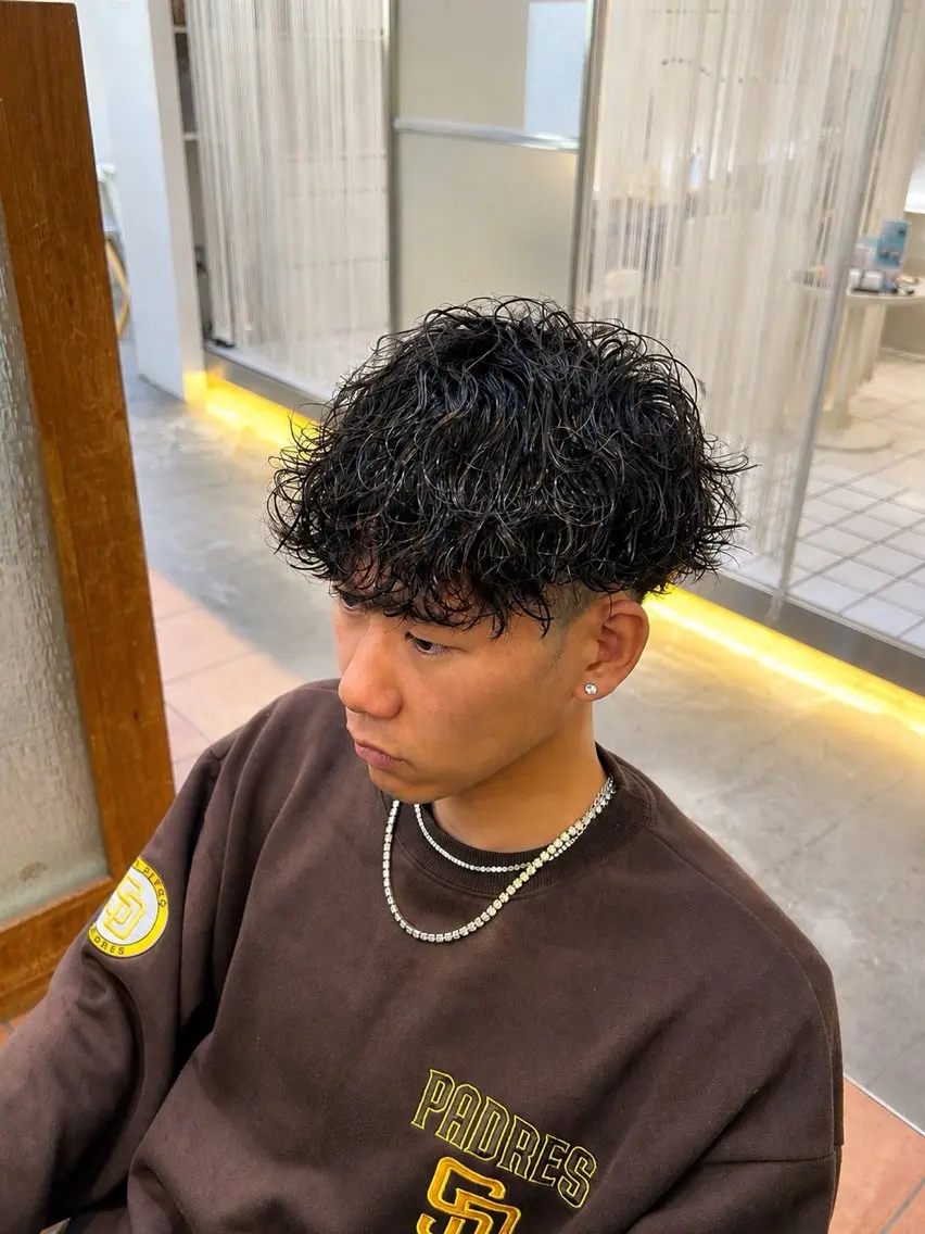 パーマ メンズ カット パーマ メンズ髪のお悩み 解決　TUMのヘアスタイル
