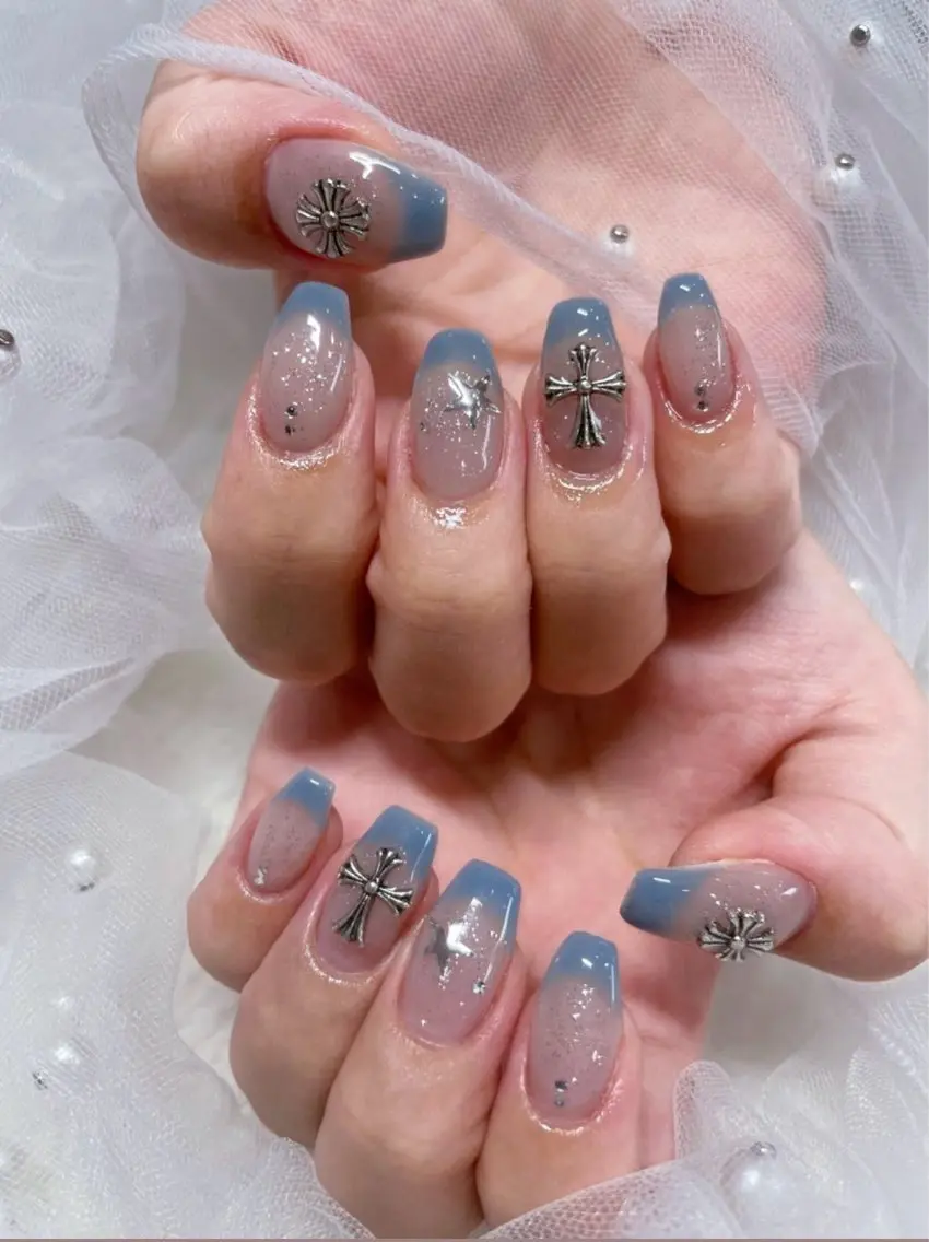 ネイル I-nailロング /ワンホン/キラキラのネイルデザイン