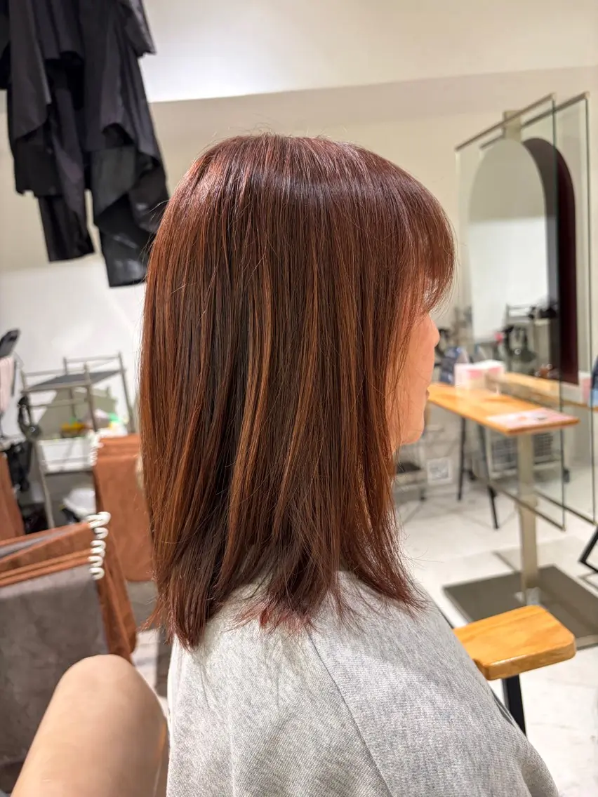 カラー ハイライトカラー UNBIRTHDAY amiのヘアスタイル