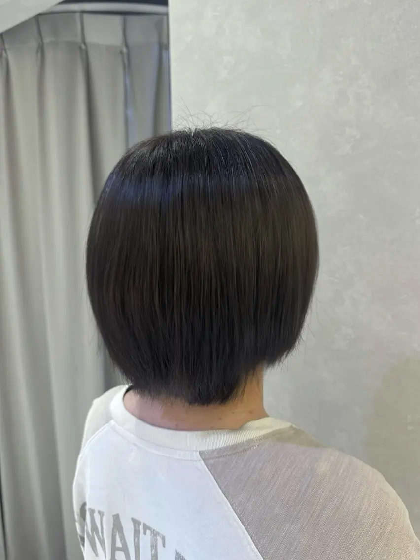 ショート ヘアカラー 𝐋𝐞𝐞四ツ橋 𝐍𝐞𝐢𝐫𝐨のヘアスタイル