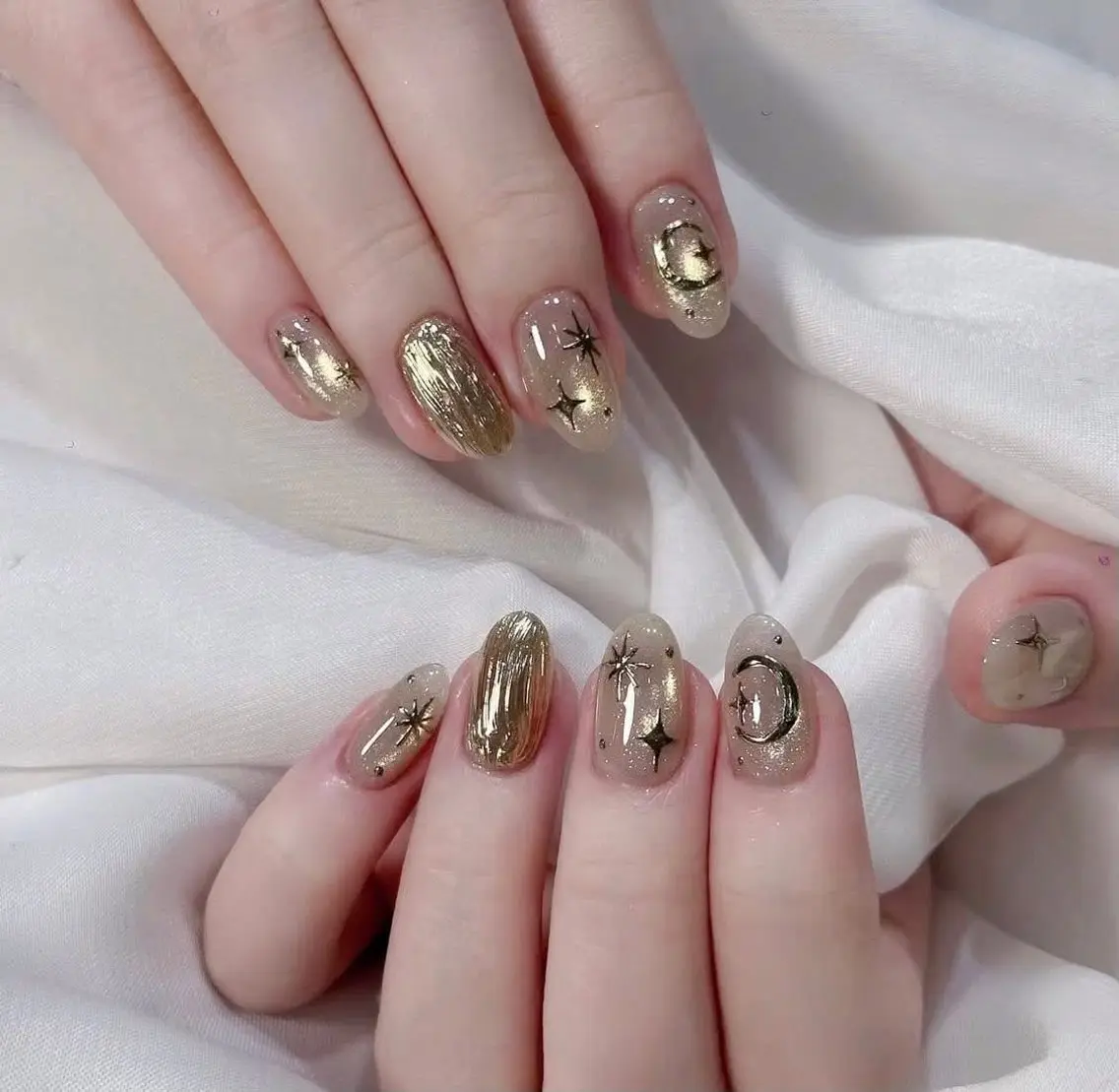 ミディアム T&D NailSalonのネイルデザイン