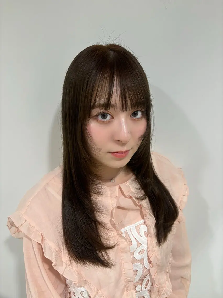 ロング 顔まわりレイヤー 顔周りカット レイヤーカット ユリナ /QUONのヘアスタイル
