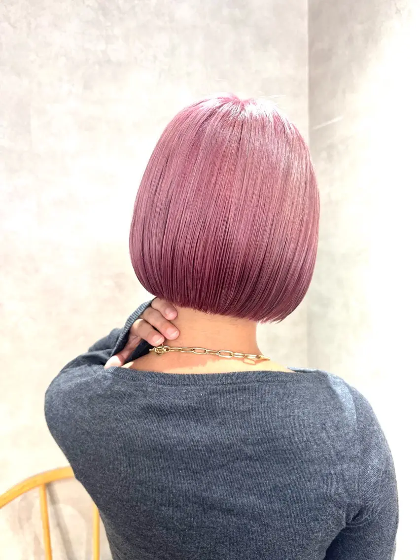 ショート カラー 黒木 栞のヘアスタイル
