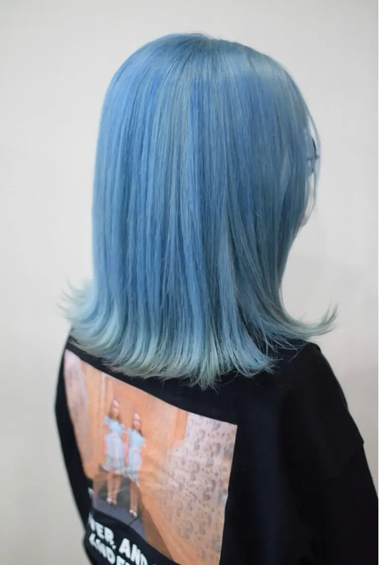 ミディアム カラー ヘアカラー 西村 理伽のヘアスタイル