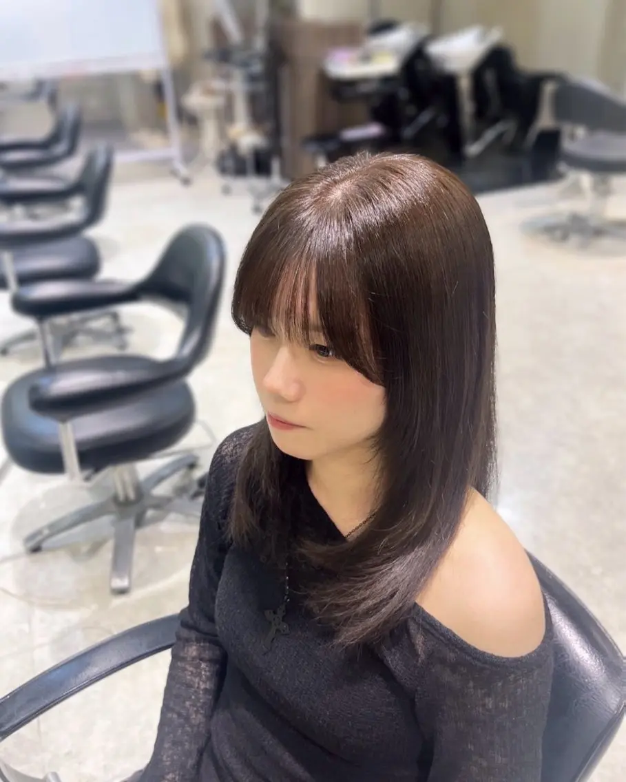 セミロング カラー 中川 奈々実のヘアスタイル