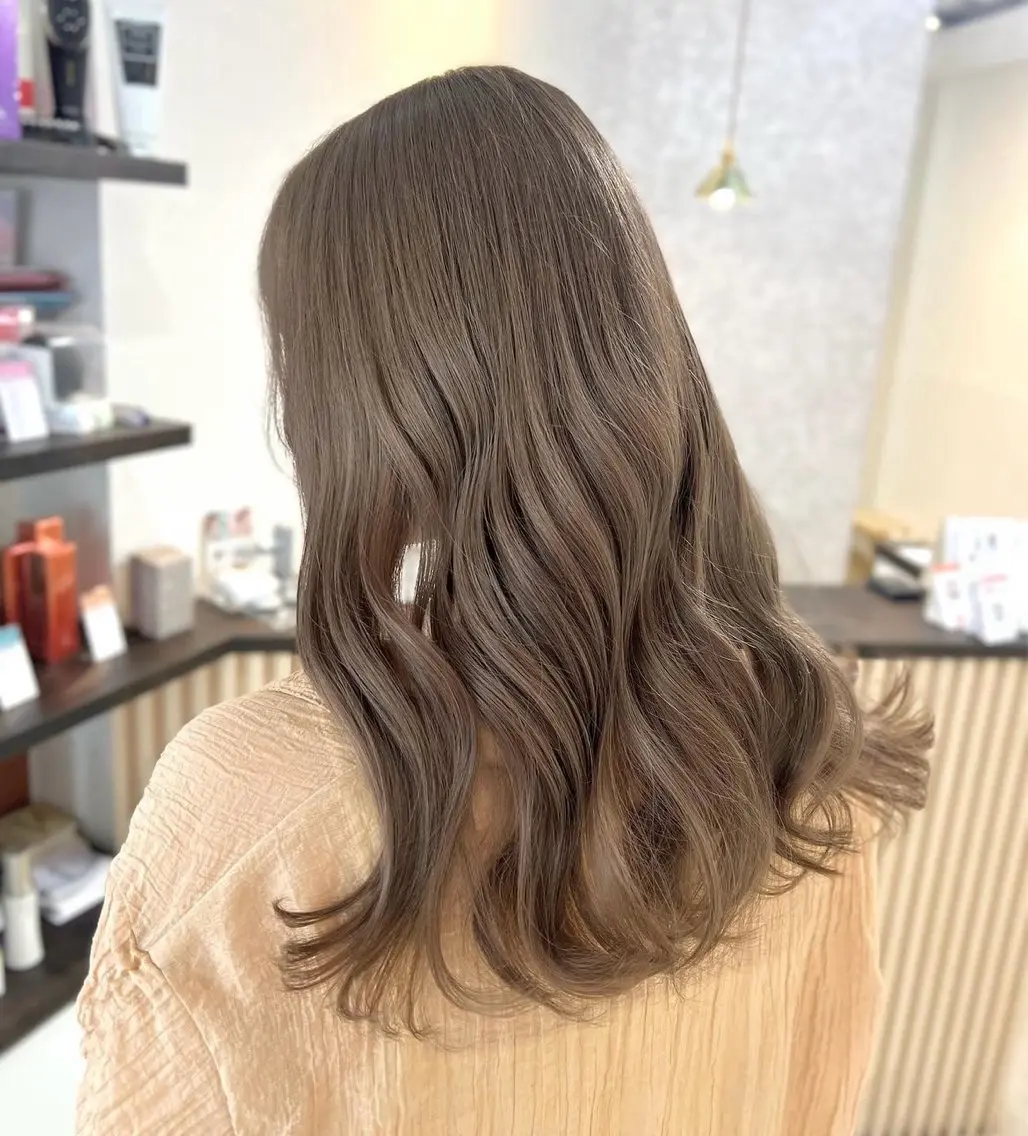 カット✂️+ダブルカラー🌟(ブリーチ1回+カラー)+前処理トリートメント✨(ケアブリーチ追加+¥2000)の写真