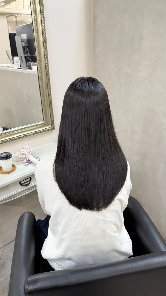 セミロング 髪質改善 レイヤーカット カット 縮毛矯正 トリートメント reira/堀江/ 似合わせカットのヘアスタイル
