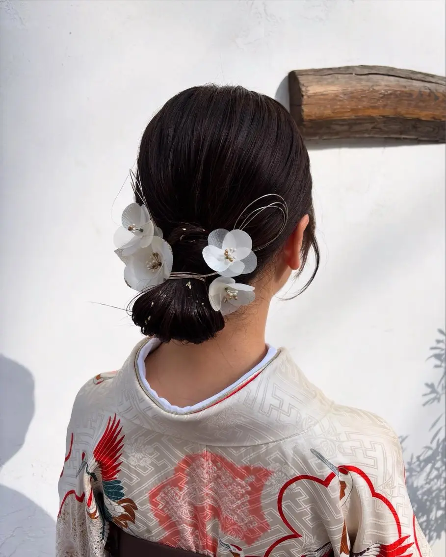 セミロング 卒業式のヘアスタイル ヘアセット ZAZA Wakaの眉毛・アイブロウイメージ