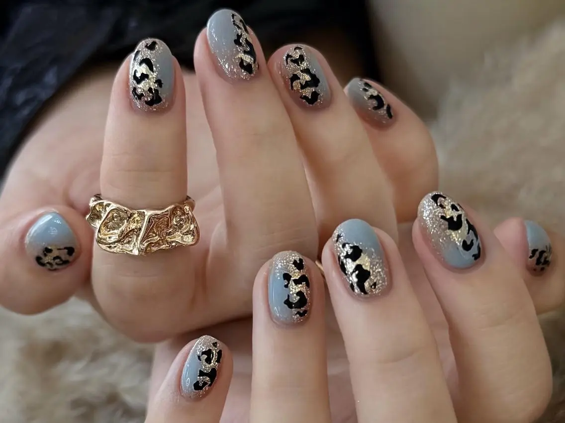 ネイル MoonNail リサのネイルデザイン