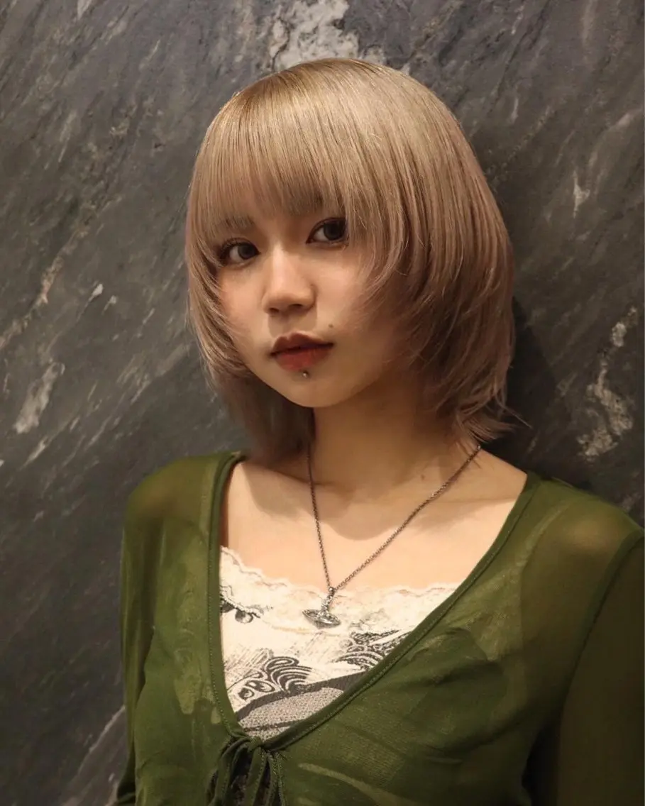 ミディアム カラー カット ヘアカラー レイヤー/ブリーチ iwamiya岩見谷のヘアスタイル